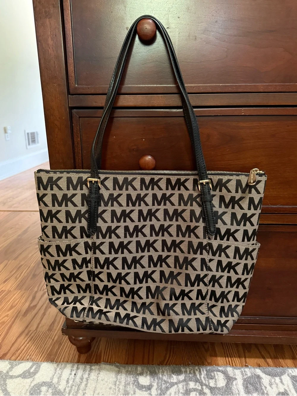 Michael Kors Black Logo Beige Canvas Tote with Gold Charm - Picture 2 of 2